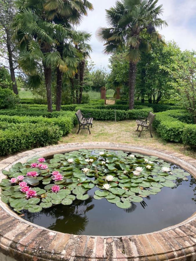 Domaine De Menerque - Petit Chateau Avec Piscine Lisle-sur-Tarn Eksteriør bilde
